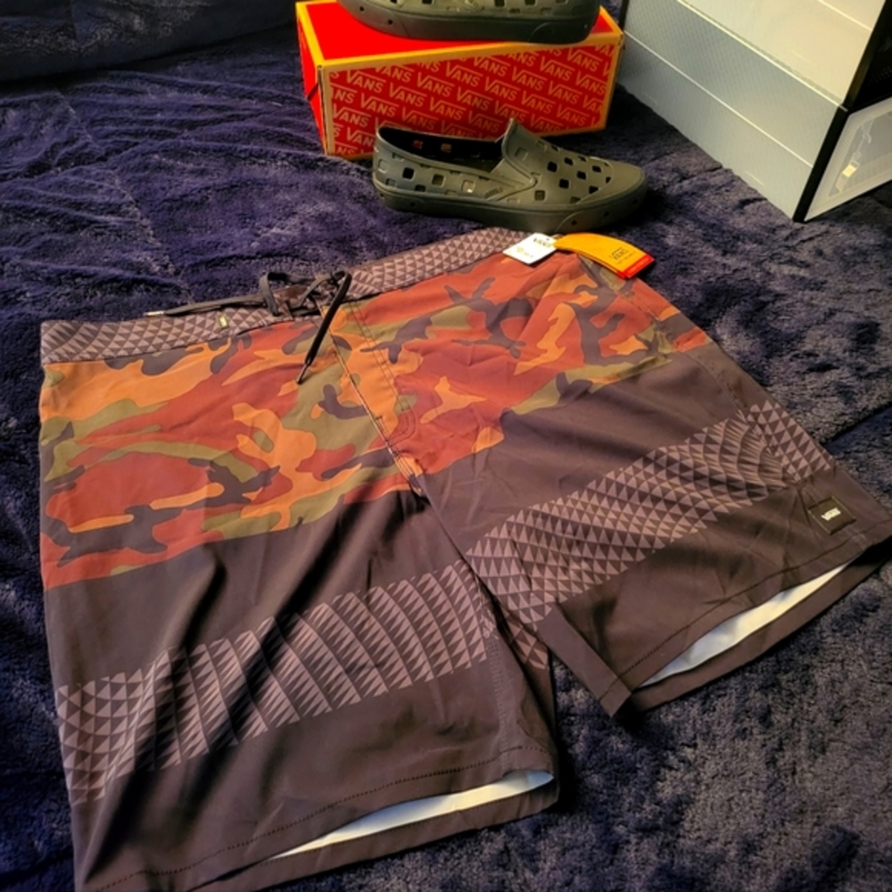 New Vans Board shorts sz.40